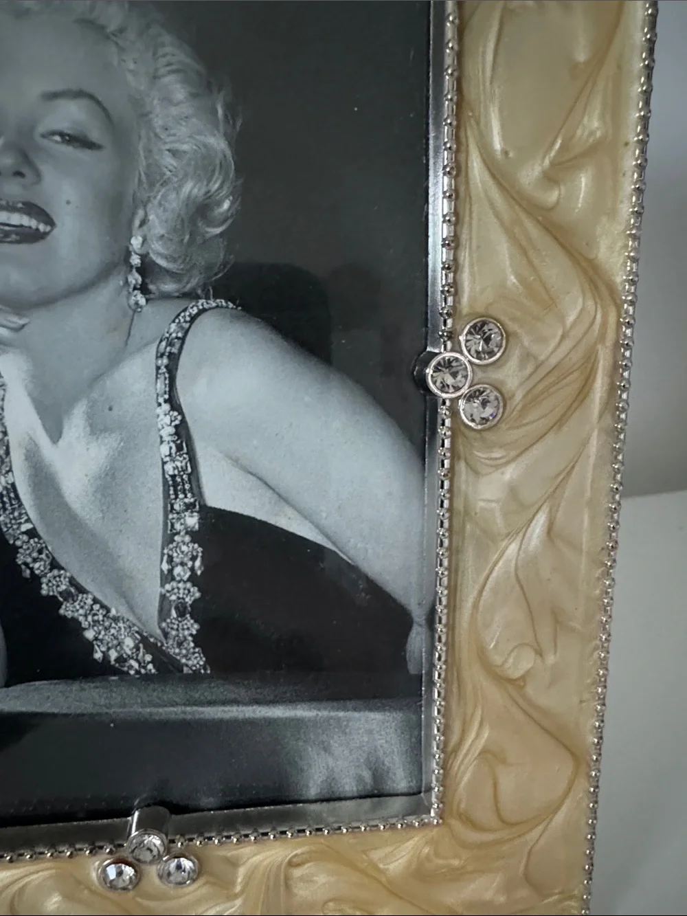 Cream Marbleized  Picture Frame with Black and White Marylin Monroe picture